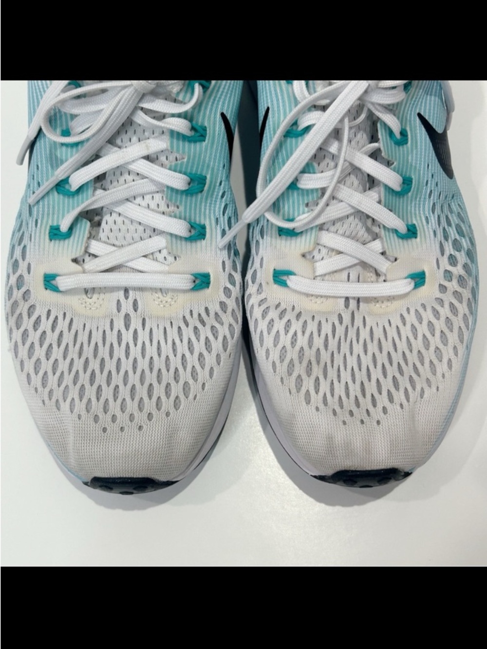 Nike Women's Shoe - Picture 10 of 12
